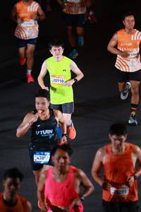 BIB: 4381, 20710, 211, 104
                            <button type="button" onclick="openModal(22989661)" class="btn btn-primary btn-sm float-right btn-popup" data-toggle="modal" data-target=".modal-high-quality">
                        <i class="fas fa-shopping-cart"></i> Add to Cart
                    </button>
                                            <button type="button" onclick="isThisMe(22989661, true)" class="btn btn-success btn-sm float-right btn-popup btn-isme hidden" data-toggle="tooltip" data-placement="bottom" title="นี่คือรูปของคุณใช่ไหม คลิกที่นี่เพื่อเอาเข้าอัลบั้ม">
                        <i class="fas fa-plus"></i> Add to album
                    </button>
                    <button type="button" onclick="isThisMe(22989661, false)" class="btn btn-warning btn-sm float-right btn-popup btn-isnotme hidden">
                        <i class="fas fa-ban"></i> Remove from album
                    </button>
